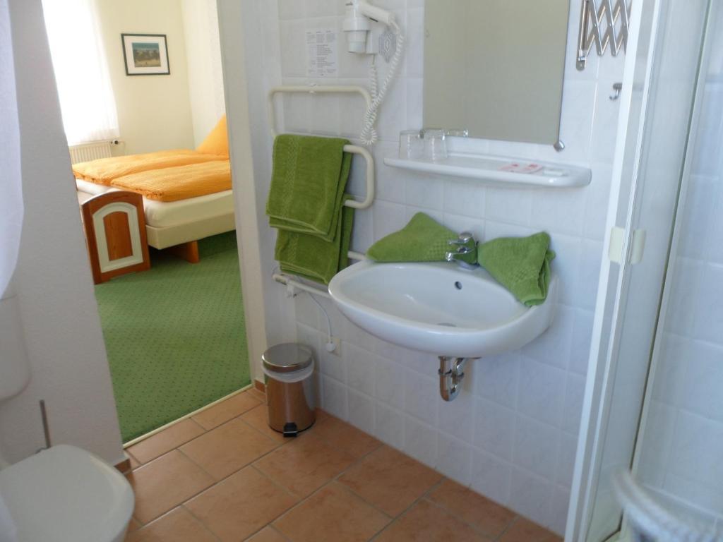 Hotel Schloonsee Garni Seebad Bansin Oda fotoğraf